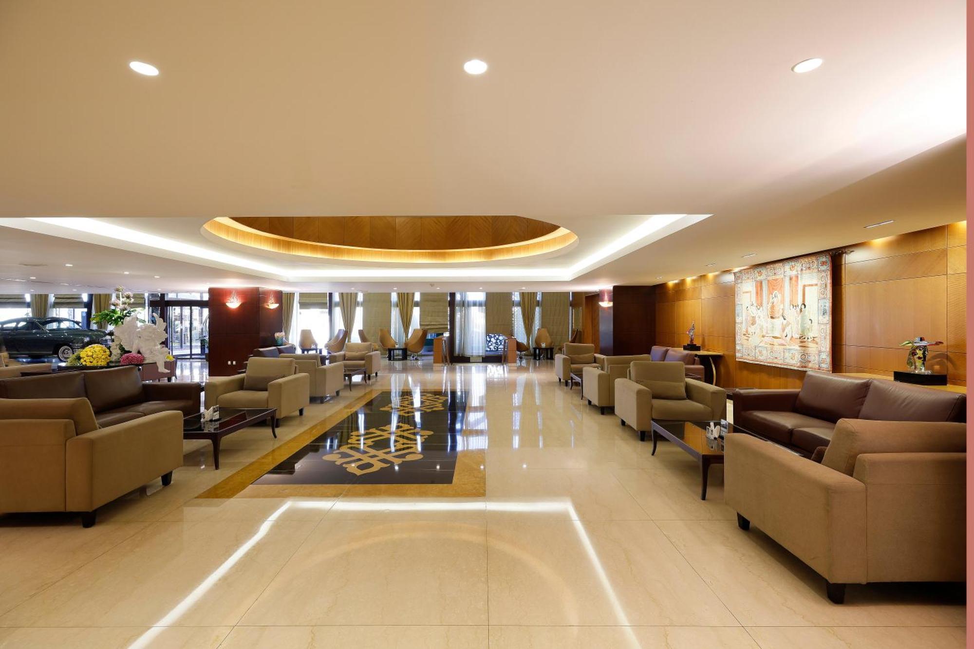 Babylon Rotana Hotel Baghdad Exterior photo