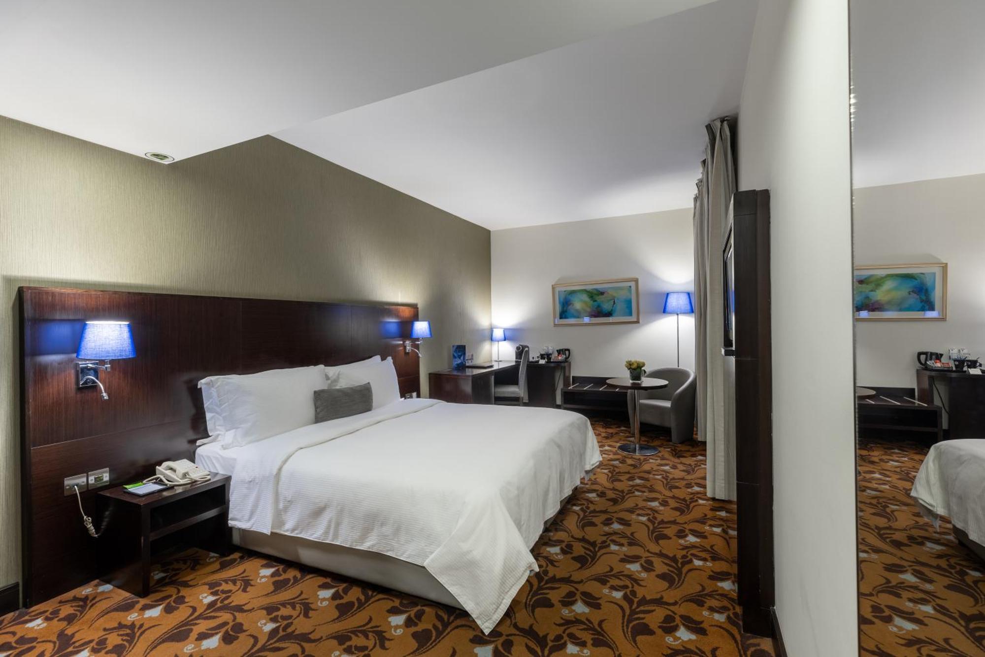 Babylon Rotana Hotel Baghdad Exterior photo